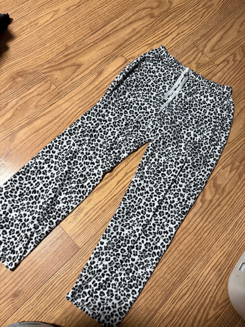 croft & barrow White and Black Leopard Print Pajama Pants